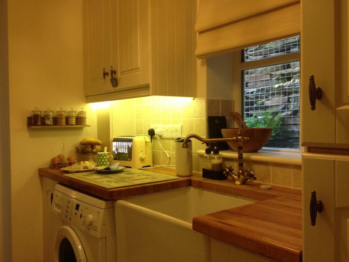 Snowdonia Snug - Studio Style Accommodation Dolgellau Buitenkant foto